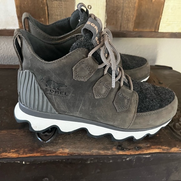 Sorel kinetic carabou boot - Picture 6 of 9